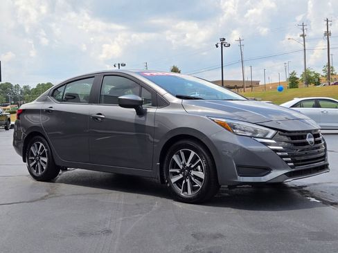 Used 2025 Nissan Versa SV w/ Trunk Package FWD image 7