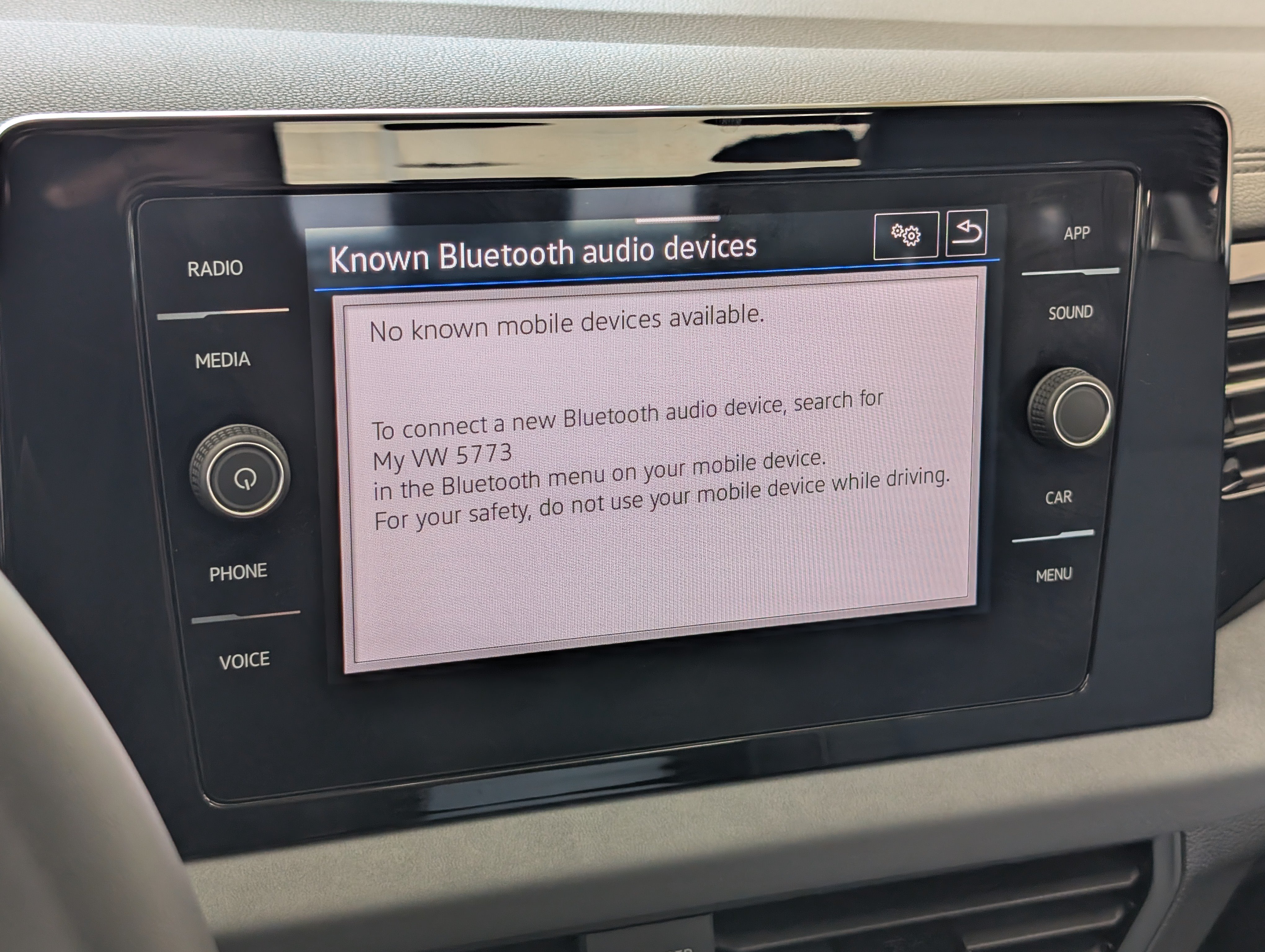 Used 2025 Volkswagen Jetta SE w/ Sunroof Package FWD image 29
