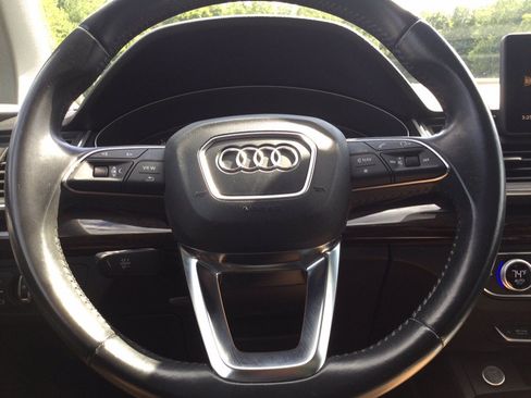 Used 2019 Audi Q5 2.0T Premium AWD/4WD image 27