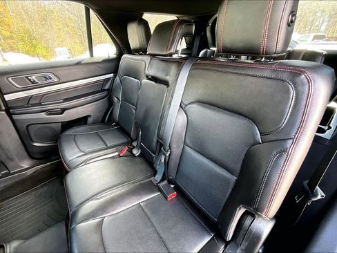Used 2018 Ford Explorer Sport image 21