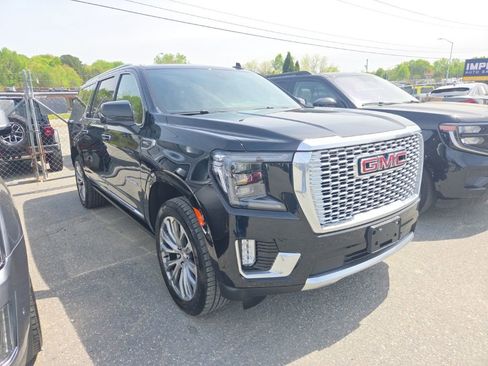 Used 2022 GMC Yukon XL Denali w/ Max Trailering Package image 2