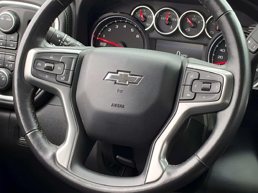Used 2022 Chevrolet Silverado 1500 RST AWD/4WD image 13