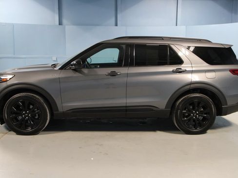 Used 2024 Ford Explorer ST-Line w/ Class IV Trailer Tow Package AWD/4WD image 33