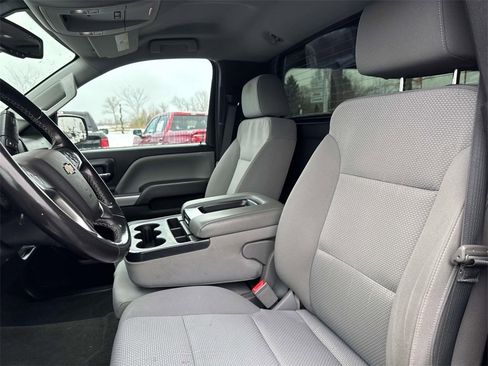 Used 2018 Chevrolet Silverado 1500 LT w/ LT Convenience Package image 14