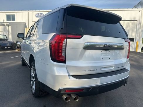 Used 2022 GMC Yukon Denali w/ Denali Ultimate Package AWD/4WD image 3