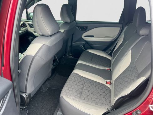 Certified 2025 Subaru Forester AWD/4WD image 11
