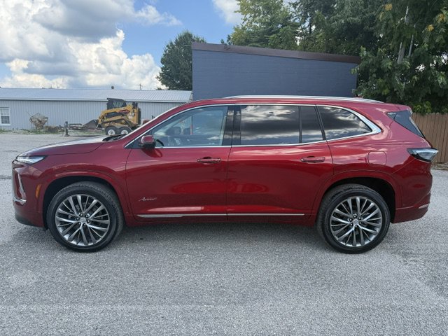 Used 2025 Buick Enclave Avenir w/ Super Cruise Package FWD image 2