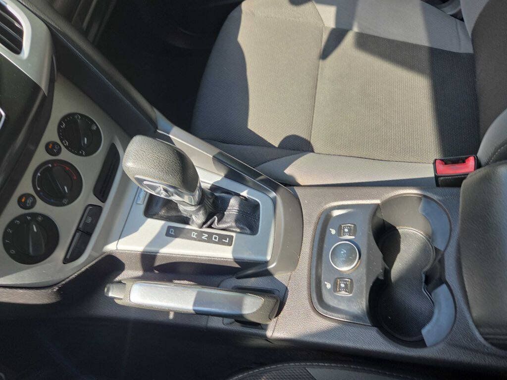 Used 2013 Ford Focus SE w/ SE Winter Pkg FWD image 27