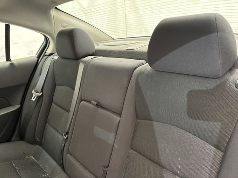 Used 2016 Chevrolet Cruze LT w/ Sun And Sound Package image 9