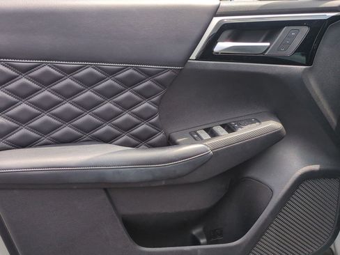 Used 2023 Mitsubishi Outlander SEL FWD image 14