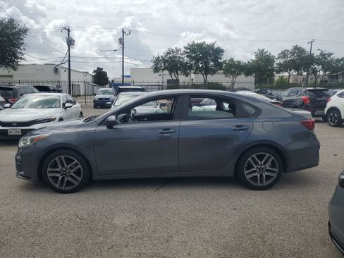 Used 2019 Kia Forte S w/ S Premium Package FWD image 3