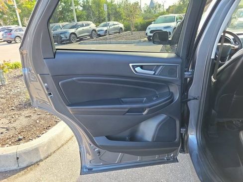 Used 2022 Ford Edge Titanium AWD/4WD image 21