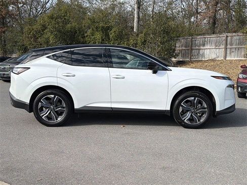 Used 2025 Nissan Murano SL w/ Cargo Package image 2
