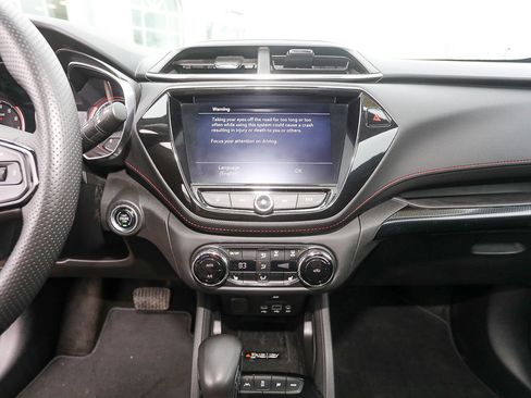 Used 2022 Chevrolet TrailBlazer RS w/ Sun and Liftgate Package image 24