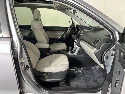 Used 2018 Subaru Forester 2.5i Premium image 17