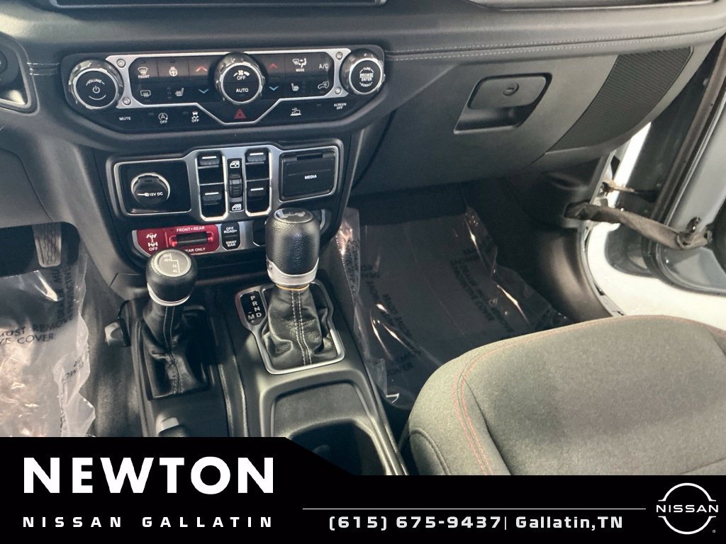 Used 2024 Jeep Wrangler Unlimited Rubicon AWD/4WD image 16