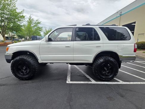 Used 1997 Toyota 4Runner SR5 AWD/4WD image 3