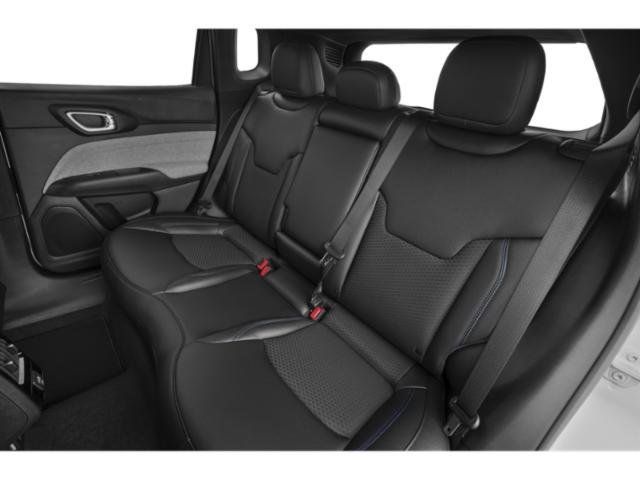 Used 2025 Jeep Compass Limited w/ Elite Group AWD/4WD image 14