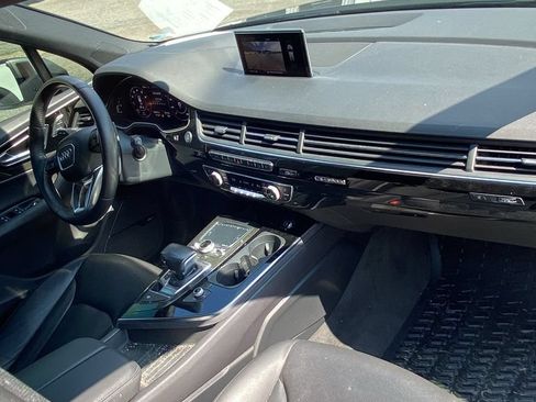 Used 2018 Audi Q7 3.0T Premium Plus w/ Premium Plus Package AWD/4WD image 11