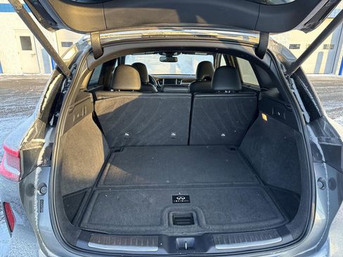 Used 2019 INFINITI QX50 Essential w/ Sensory Package image 9