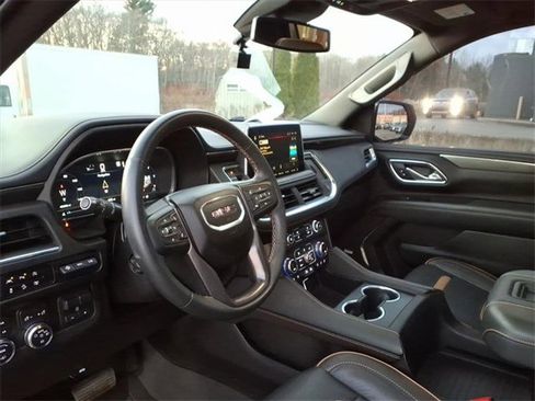 Used 2023 GMC Yukon XL AT4 w/ AT4 Premium Plus Package image 10