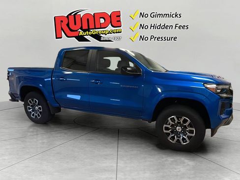 Used 2024 Chevrolet Colorado Z71 w/ Z71 Convenience Package 2 image 8