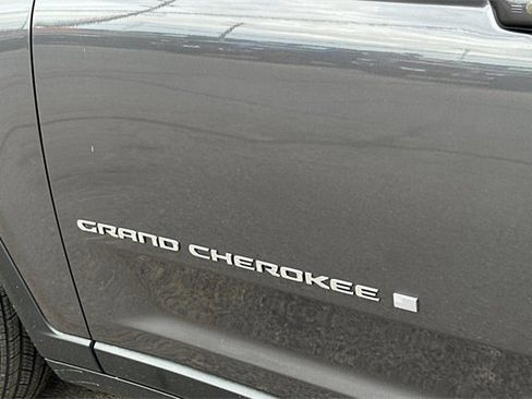 Certified 2023 Jeep Grand Cherokee L Laredo w/ Trailer Tow Group (B) image 27