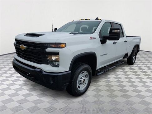 Used 2024 Chevrolet Silverado 2500 W/T image 3