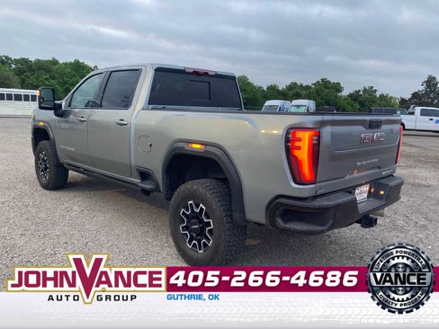 Used 2025 GMC Sierra 2500 AT4X AWD/4WD image 5