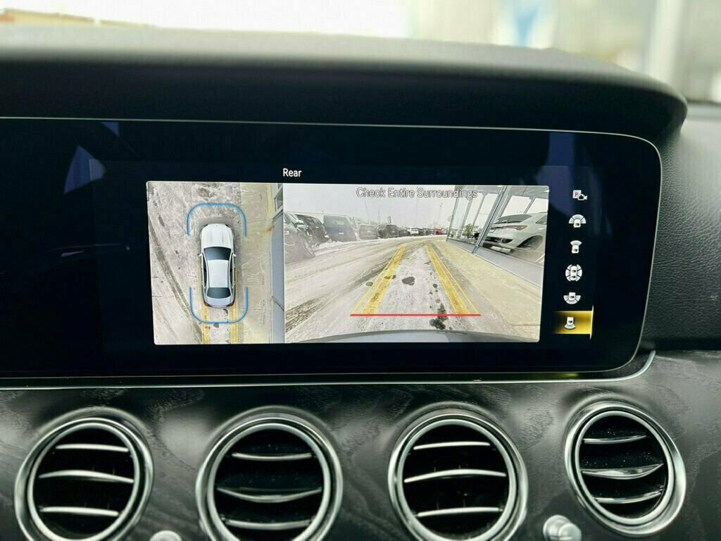 Used 2023 Mercedes-Benz E 350 4MATIC Sedan image 26