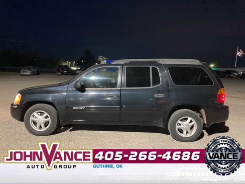 Used 2004 GMC Envoy XL SLE image 2