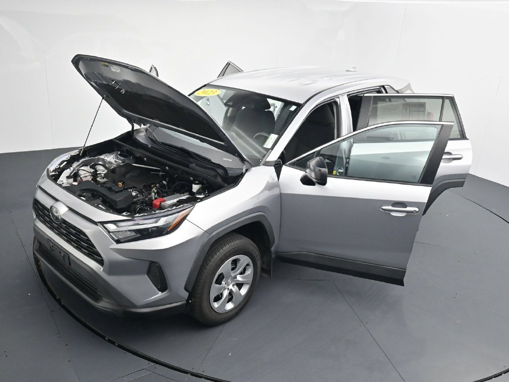 Used 2023 Toyota RAV4 LE FWD image 40