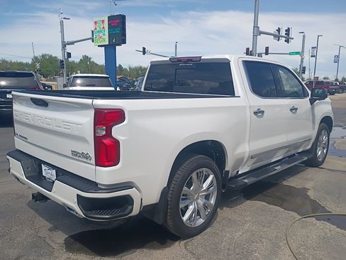 Used 2024 Chevrolet Silverado 1500 High Country w/ High Country Premium Package AWD/4WD image 6