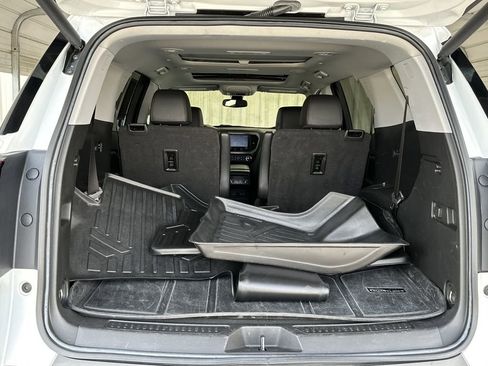 Used 2022 GMC Acadia AT4 w/ Technology Package image 32