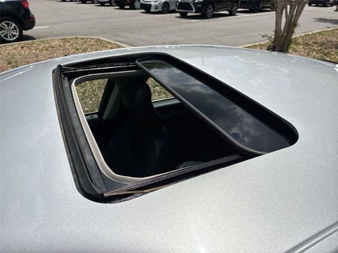 Used 2019 Ford Fusion Titanium FWD image 23
