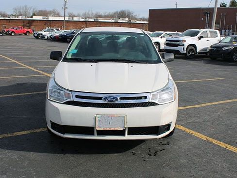 Used 2009 Ford Focus SE image 3