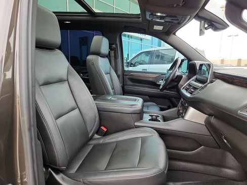 Used 2021 Chevrolet Tahoe Z71 w/ Luxury Package image 15