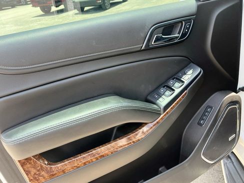 Used 2017 Chevrolet Tahoe Premier RWD image 18