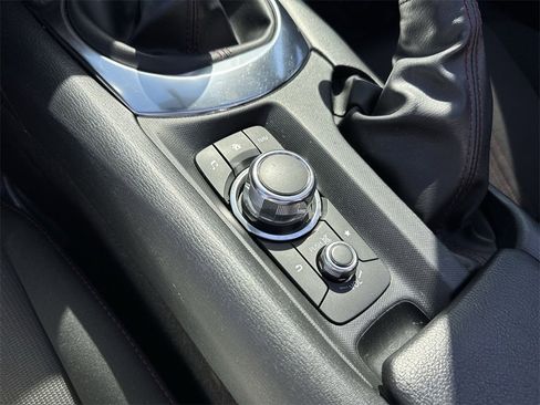 Used 2017 MAZDA MX-5 Miata RF Club image 51