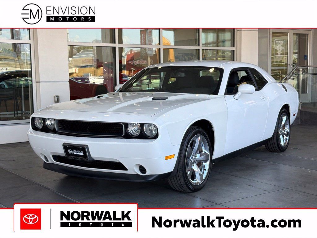 Used 2013 Dodge Challenger SXT w/ Super Sport Group RWD image 1