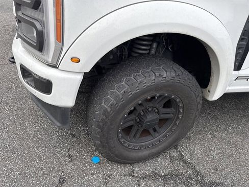 Used 2023 Ford F250 Lariat w/ Lariat Ultimate Package image 4