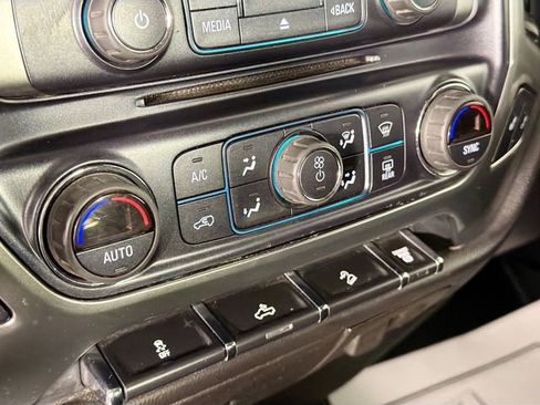 Used 2019 Chevrolet Silverado 2500 LT w/ LT Convenience Package AWD/4WD image 15