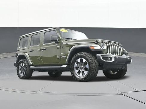 Used 2022 Jeep Wrangler Unlimited Sahara AWD/4WD image 55