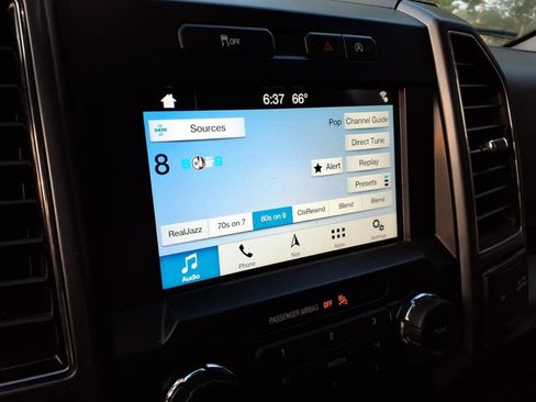 Used 2018 Ford F150 XLT w/ Equipment Group 302A Luxury AWD/4WD image 13