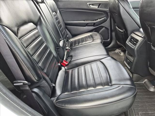 Used 2020 Ford Edge SEL FWD image 17