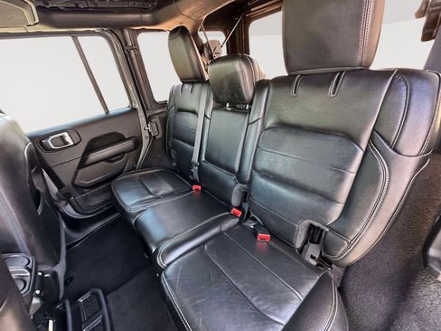 Used 2021 Jeep Wrangler Unlimited Sahara AWD/4WD image 23