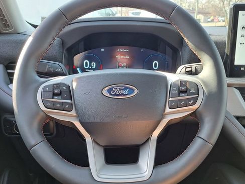 New 2026 Ford Explorer Active w/ Active Comfort Package image 9