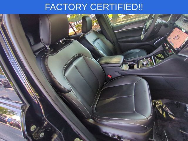 Used 2026 Jeep Grand Cherokee Limited AWD/4WD image 36
