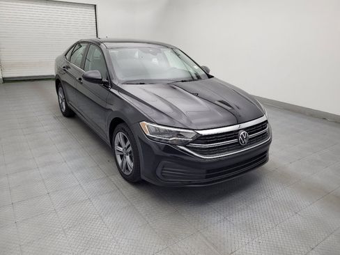 Used 2024 Volkswagen Jetta SE FWD image 13