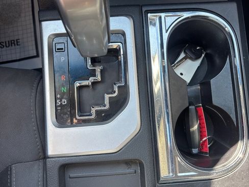 Used 2014 Toyota Tundra SR5 image 22